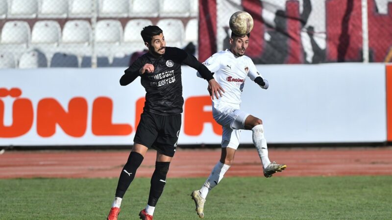 2.Lig’deki Bursa ekibinden süper skor! Bordo beyazlılar, Etimesgut Belediyespor’u tek golle geçerek ilk yarıyı 25