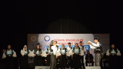 Bursa’da anlamlı etkinlik! Gönüllerde taht kurdular