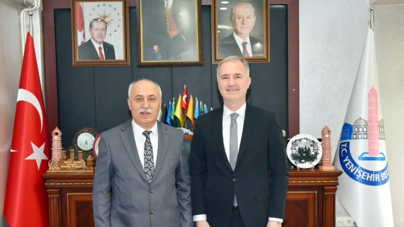 Bursa’da iki başkan bir araya geldi: ‘Cumhur İttifakı’nın en güzel örneklerinde birisi’ AK Parti'li İnegöl Belediye Başkanı Alper Taban, MHP’li Yenişehir Belediye