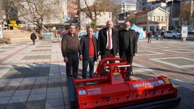 Büyükşehir’in kırsala desteği sürüyor Bursa’da kırsal kalkınma hedefiyle çiftçiye her alanda önemli destekler sağlayan