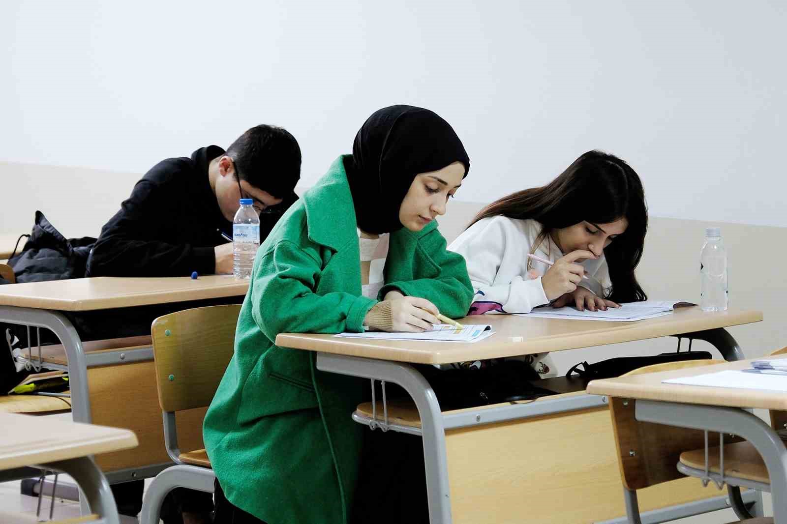 Büyükşehir’den TYT ve LGS provası