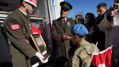 Kahramanlara son veda! Şehit eşinin sözleri duygulandırdı