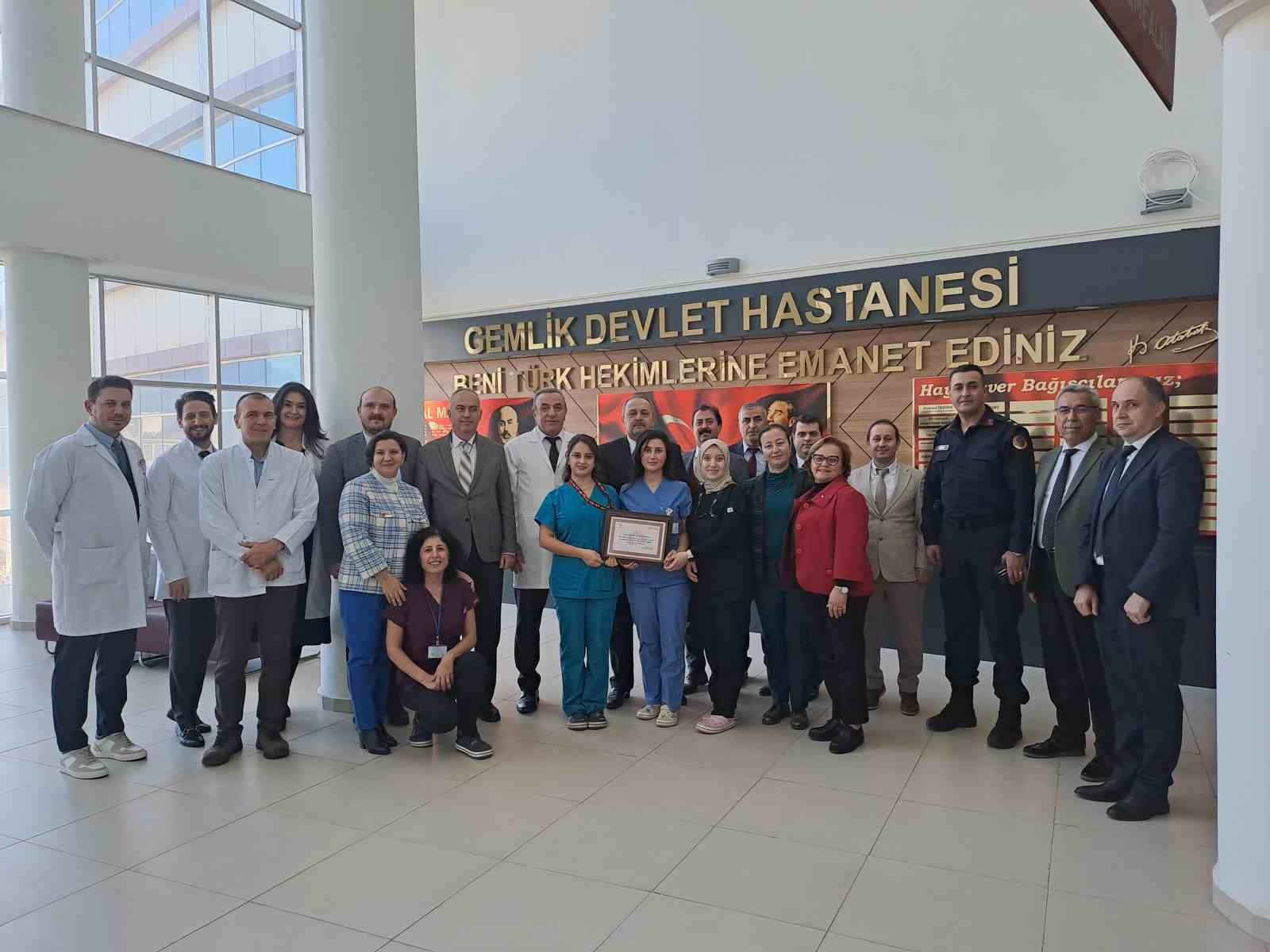 Bursa Gemlik Devlet Hastanesi’ne yeni unvan Bursa Gemlik Devlet Hastanesi’ne yeni unvan