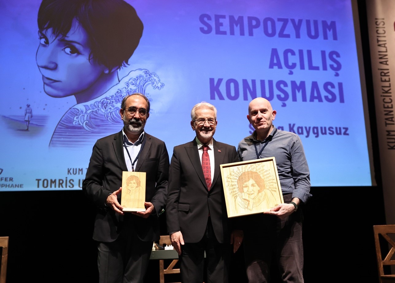 “Kum Tanecikleri Anlatıcısı: Tomris Uyar Sempozyumu” başladı 1 kum tanecikleri anlaticisi tomris uyar sempozyumu basladi 5c29742