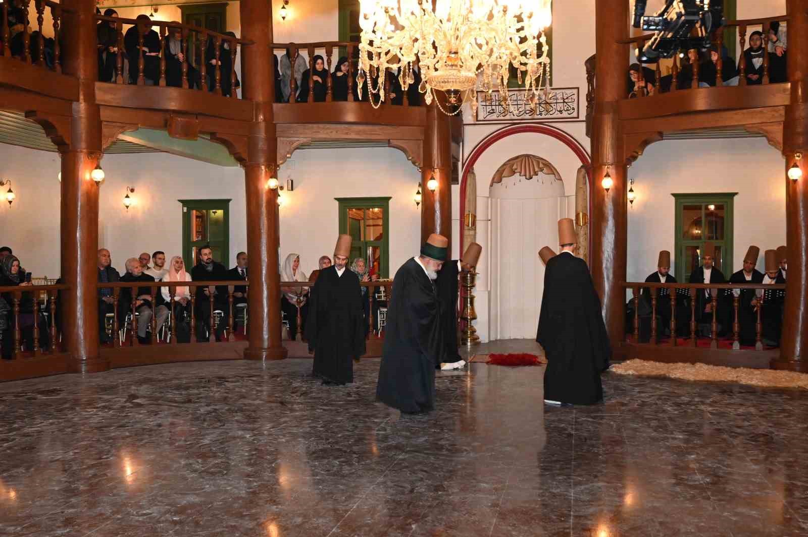 Bursa'da ’Mevlevilik Yolunda 18 Hizmet’ sergisi 2 mevlevilik yolunda 18 hizmet sergisi 0e1005a