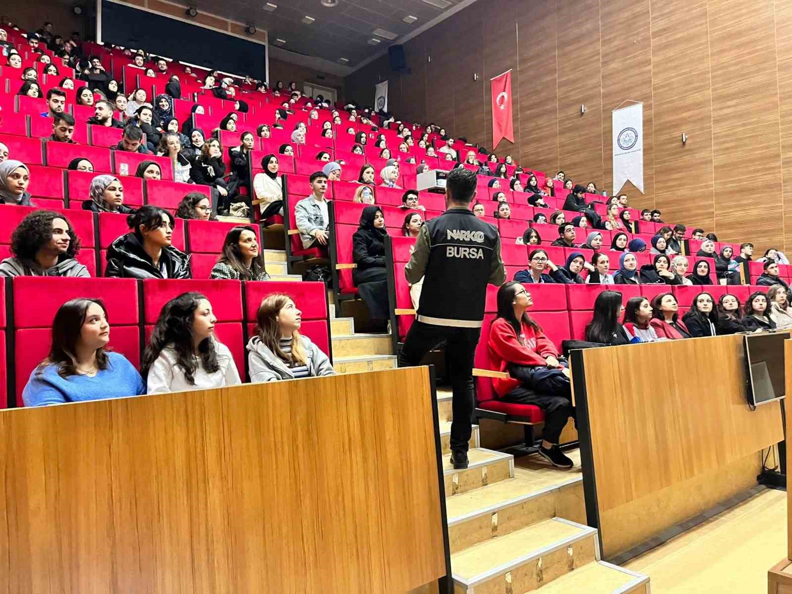 Bursa’da narkotik polisi 6 bin 840 vatandaşı bilgilendirdi