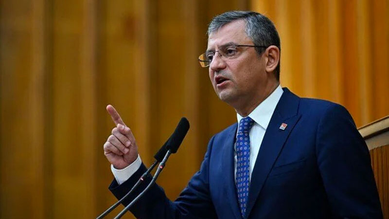 Özgür Özel’den Lütfü Savaş açıklaması Cumhuriyet Halk Partisi'nde (CHP) Hatay Büyükşehir Belediye Başkanlığı için yeniden