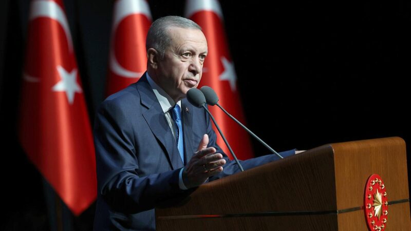 AK Parti’de 4 şehir için temayül yoklaması Yerel seçim hazırlıklarının sürdüğü AK Parti’de bugün 4 şehir için