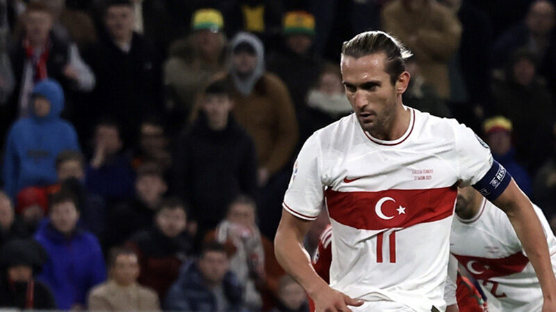 Fransa 1. Futbol Ligi (Ligue 1) ekibi Lille'de milli futbolcu