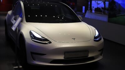 Tesla 2 milyondan fazla aracını geri çağıracak