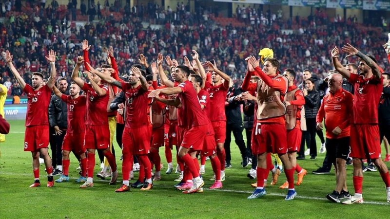 A Milli Futbol Takımı, FIFA dünya sıralamasındaki yerini korudu.