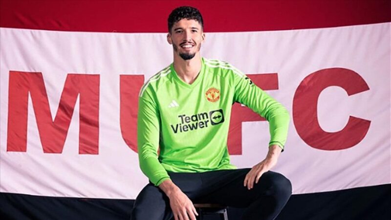 Bursalı milli kaleci Altay Bayındır, Manchester United'da kaleyi devralıyor. Takımın