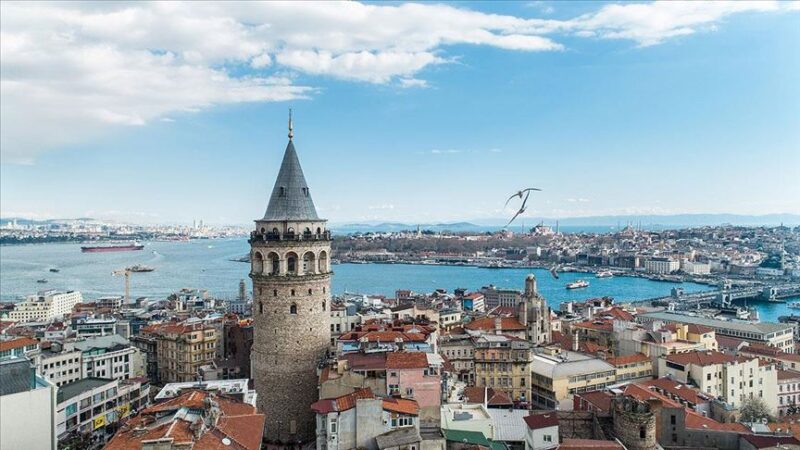 Siyasette yerel seçim mesaisi hızlandı. AK Parti cephesinde hem aday