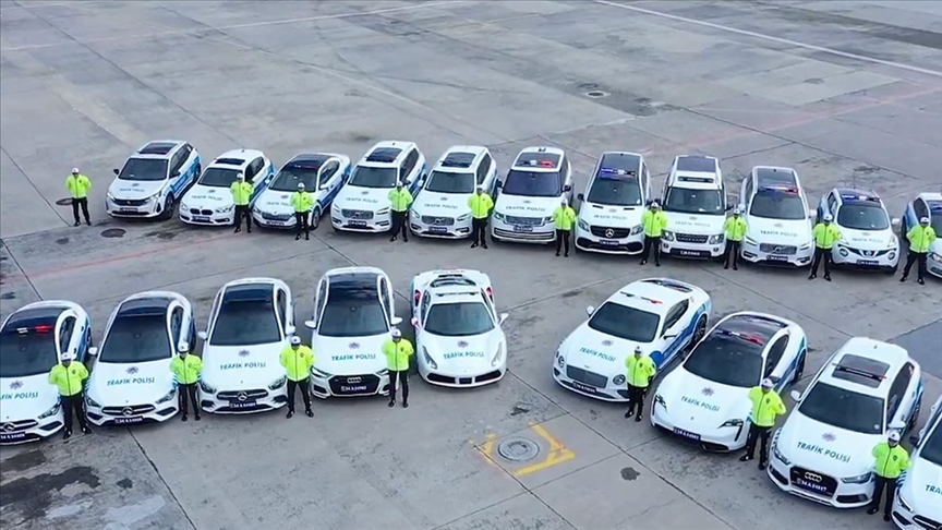 Bakan Yerlikaya duyurdu! Lüks araçlar artık Emniyet’in