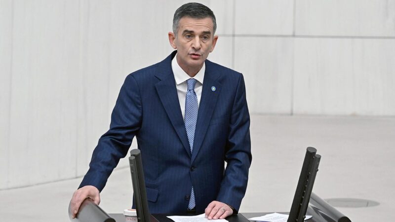 İYİ Parti Disiplin Kurulu, Sakarya Milletvekili Ümit Dikbayır'ın partiden ihracına