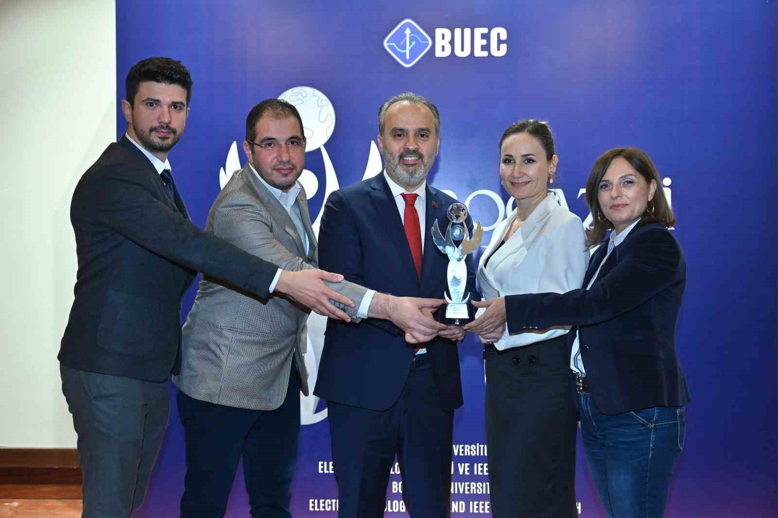 ‘Yılın Çevreci Yerel Yönetimi’ ödülü Bursa’ya geldi