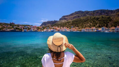 Yunanistan’a kapıda vize dönemi: 7 günlük turist vizesiyle gidilecek 10 ada