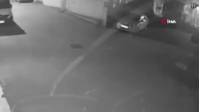 Görüntüler Bursa’dan… El freni çekilmeyen otomobil…