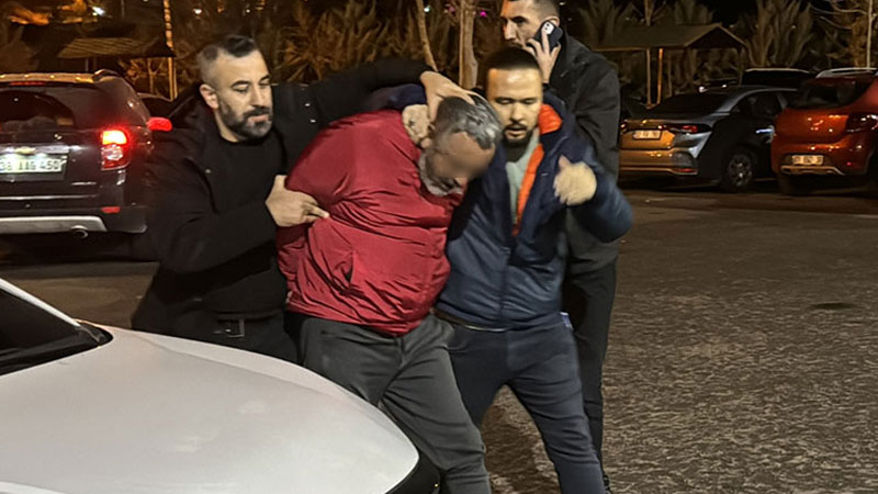 Aracını polisin üzerine sürdü!