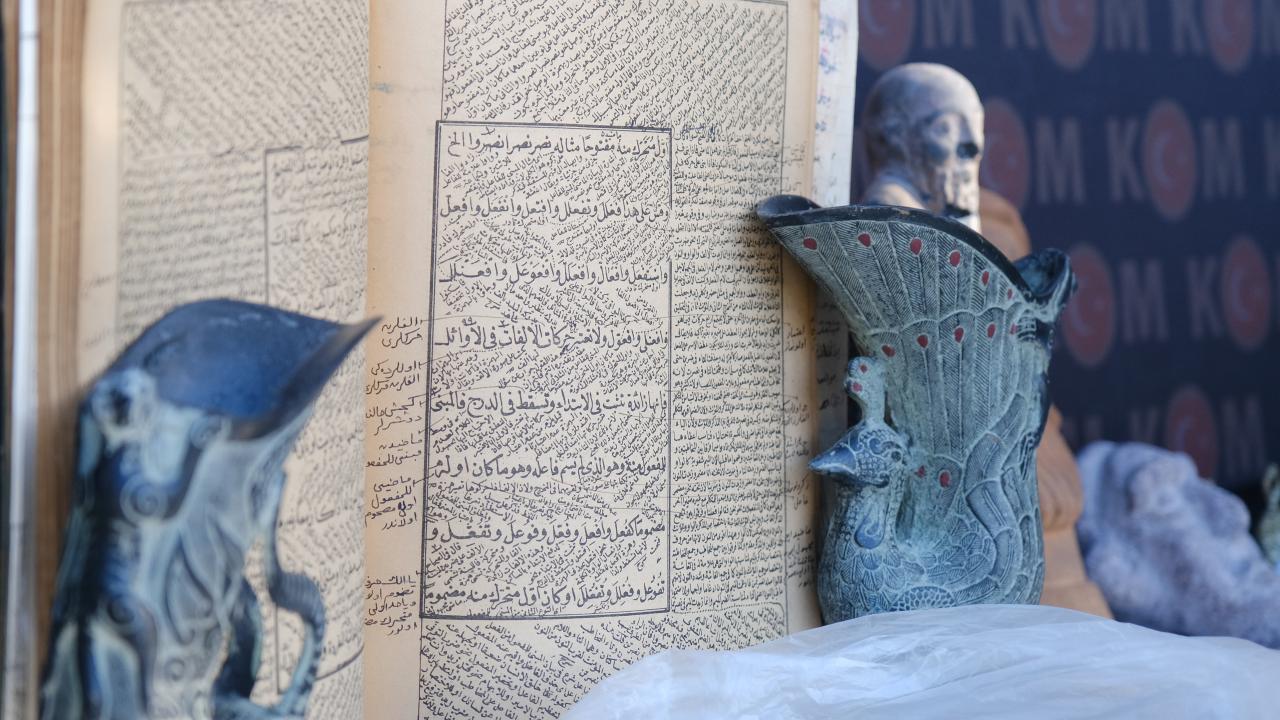 Tarihi eser niteliğinde 8 bin 568 obje ele geçirildi