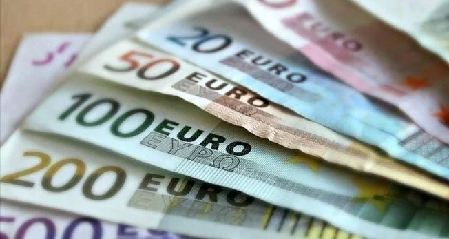 Kosova, 1 Şubat’ta euroya geçiyor