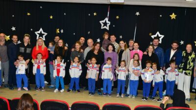 Bursa’da alkışlar yetenekli miniklere