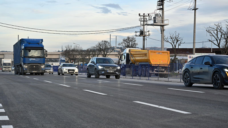 Bursa’da bir düğüm daha çözüldü! O yolda trafik normal seyrine döndü
