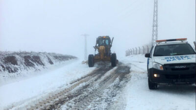 Bursa’da 63 mahallede kar mesaisi