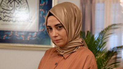 Kızılcık Şerbeti’nin Nursema’sı pozlarıyla olay oldu!