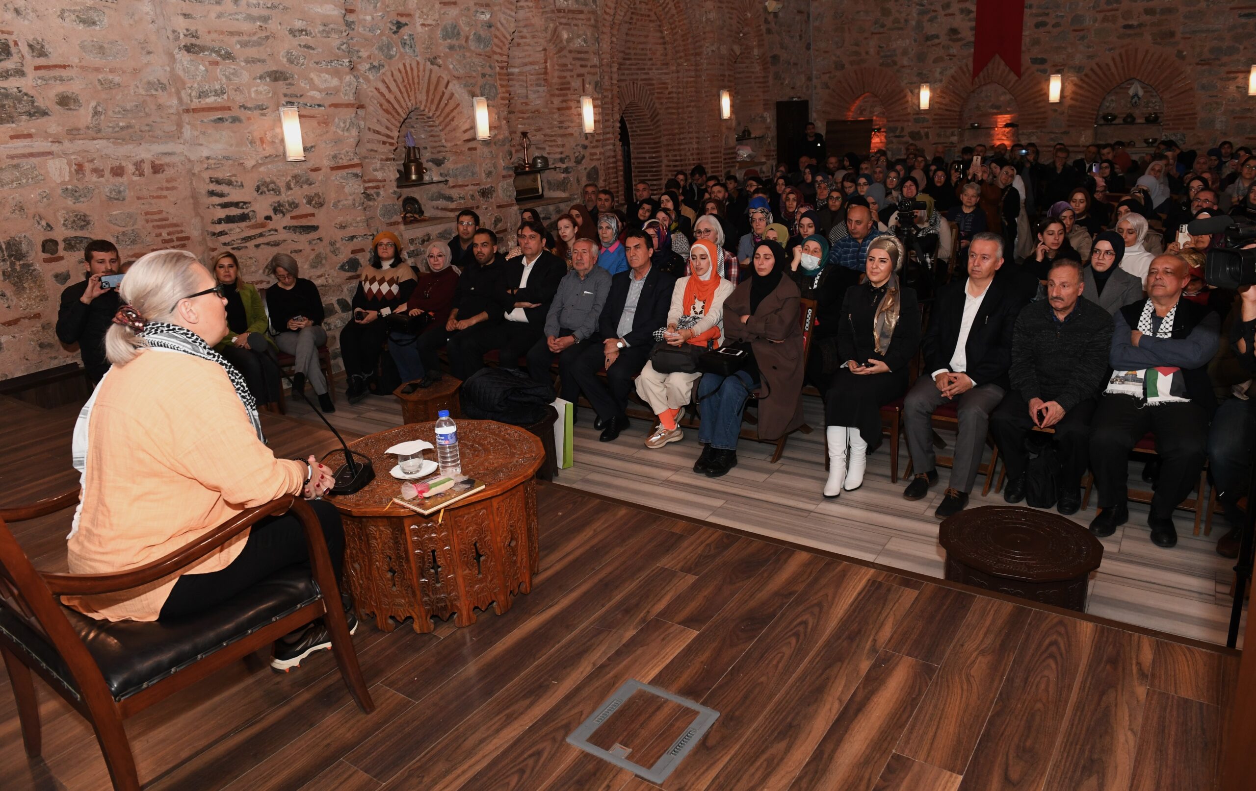 İsrail’in Gazze’de yaptığı soykırım ve katliamlar Osmangazi’de lanetlendi