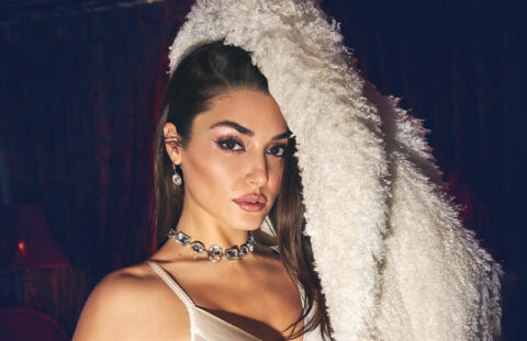 Hande Erçel'in pozlarına beğeni yağdı... - Olay Gazetesi Bursa Gazetesi Bursa