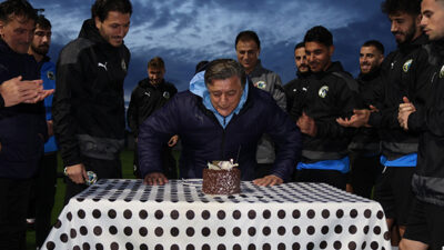 Yılmaz Vural’a esprili kutlama