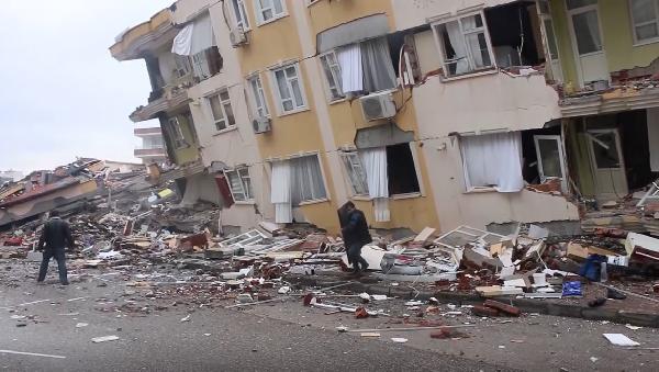 Olası Marmara depremi açıklaması: ‘Yaklaşık 100 bin bina yıkılacak’