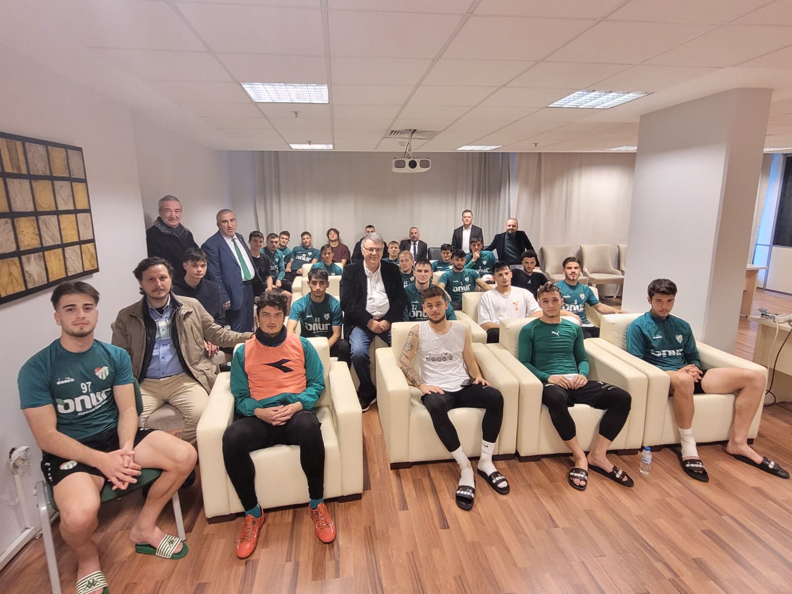 Bursaspor’da başkan adayı Raşit Barışıcı’dan prim sözü! Kaç lira vaat etti?