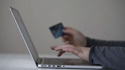 10 kişiden 7’si indirimli fiyatlara inanmıyor