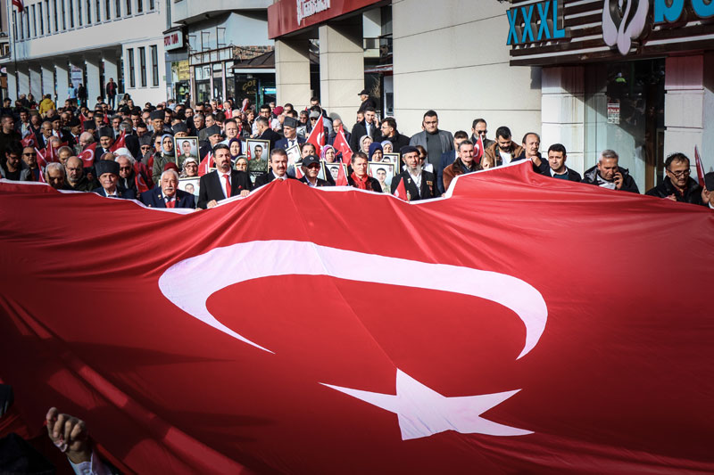 Bursa’da teröre lanet yürüyüşü!