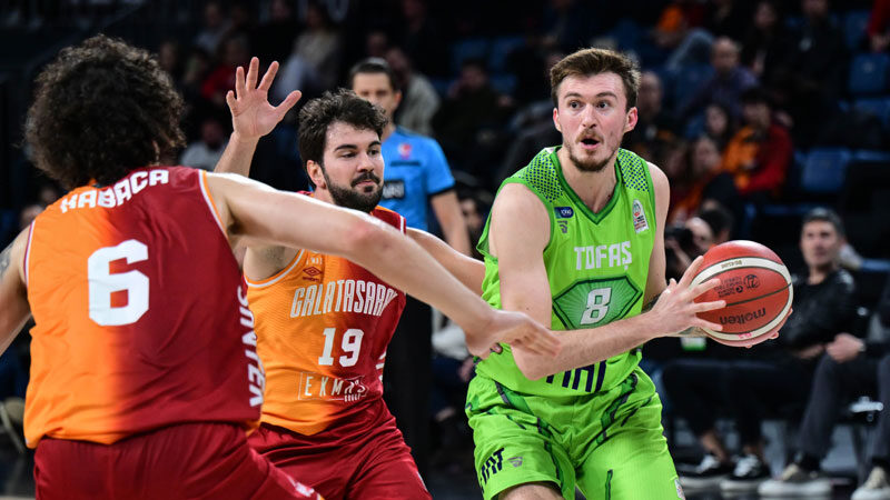Türkiye Sigorta Basketbol Süper Ligi’ndeki Bursa ekiplerinden TOGAŞ, ilk yarının