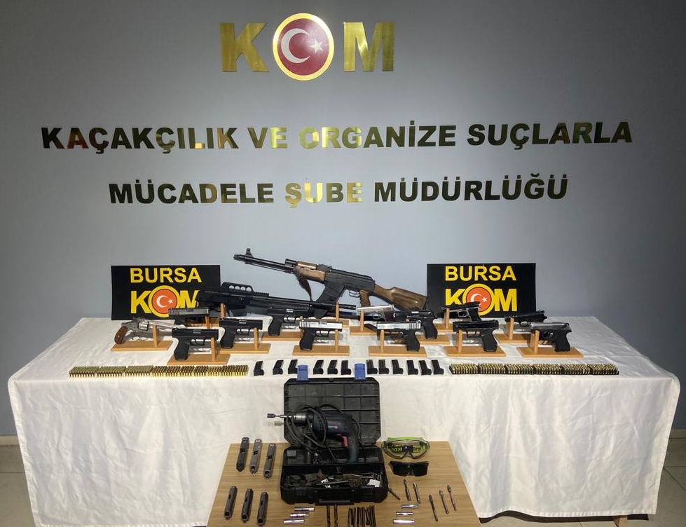 Bursa’da ‘kaçak silah’ operasyonu
