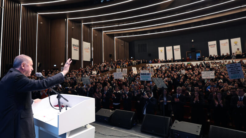 Cumhurbaşkanı Erdoğan: ‘Bu işler bay bay Kemal’in musluk açılışına benzemez’ Muhalefetin AK Parti'nin yaptıklarını hayal bile edemeyeceğini belirten Cumhurbaşkanı Recep