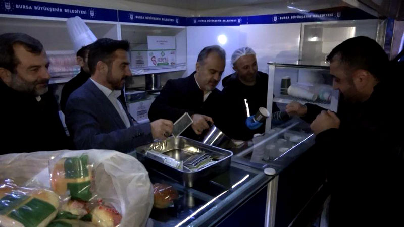 Başkan Aktaş seçim çalışmasına Ulucami’de başladı