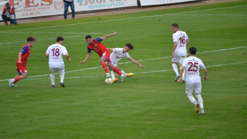 İnegölspor 1 puanla yetindi! TFF 2. Lig Kırmızı Grup’taki ikinci yarıya 24 Erzincan galibiyetiyle