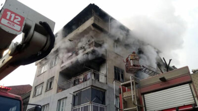 Bursa’da yangın dehşeti! 14 kişi hastanelik oldu