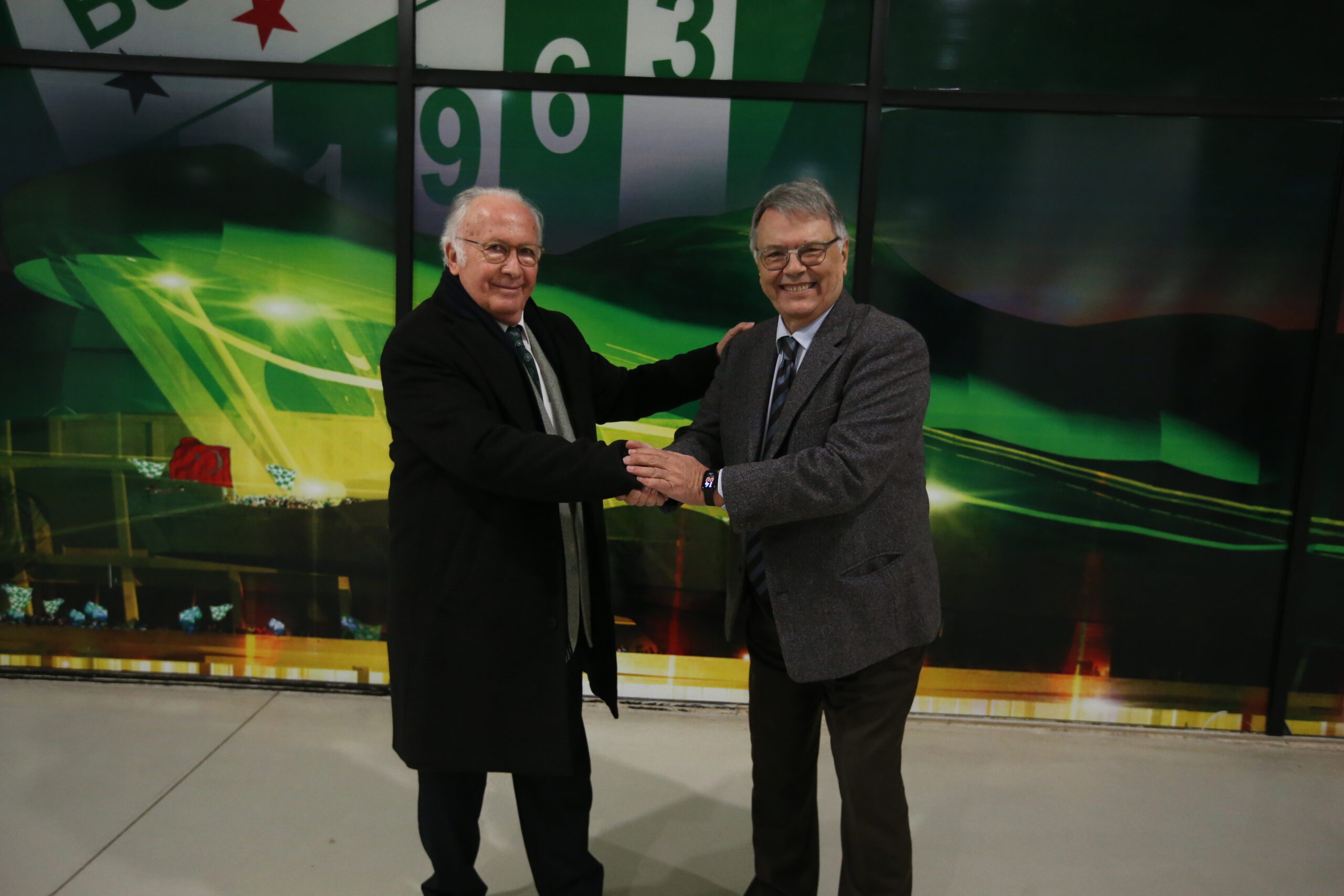 Bursaspor nasıl kurtulur? Başkan adayları Sinan Bür ve Raşit Barışıcı OLAY’da açıkladı…