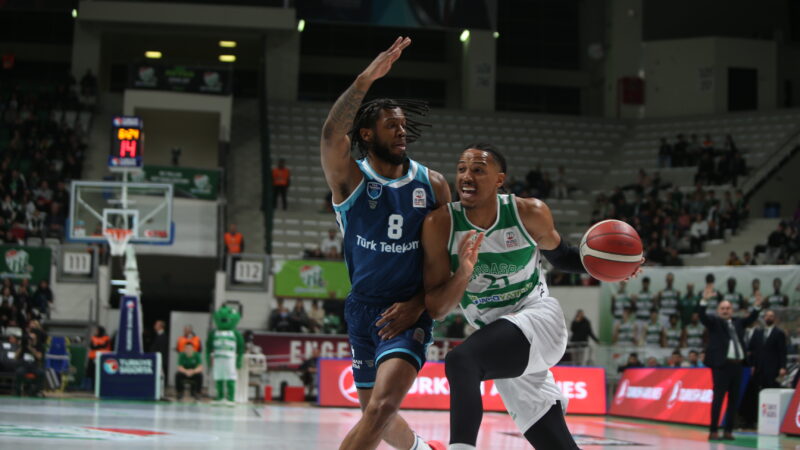Bursaspor’un potada da yüzü gülmüyor! Potanın Timsahları evinde Türk Telekom’a 103-69 mağlup oldu