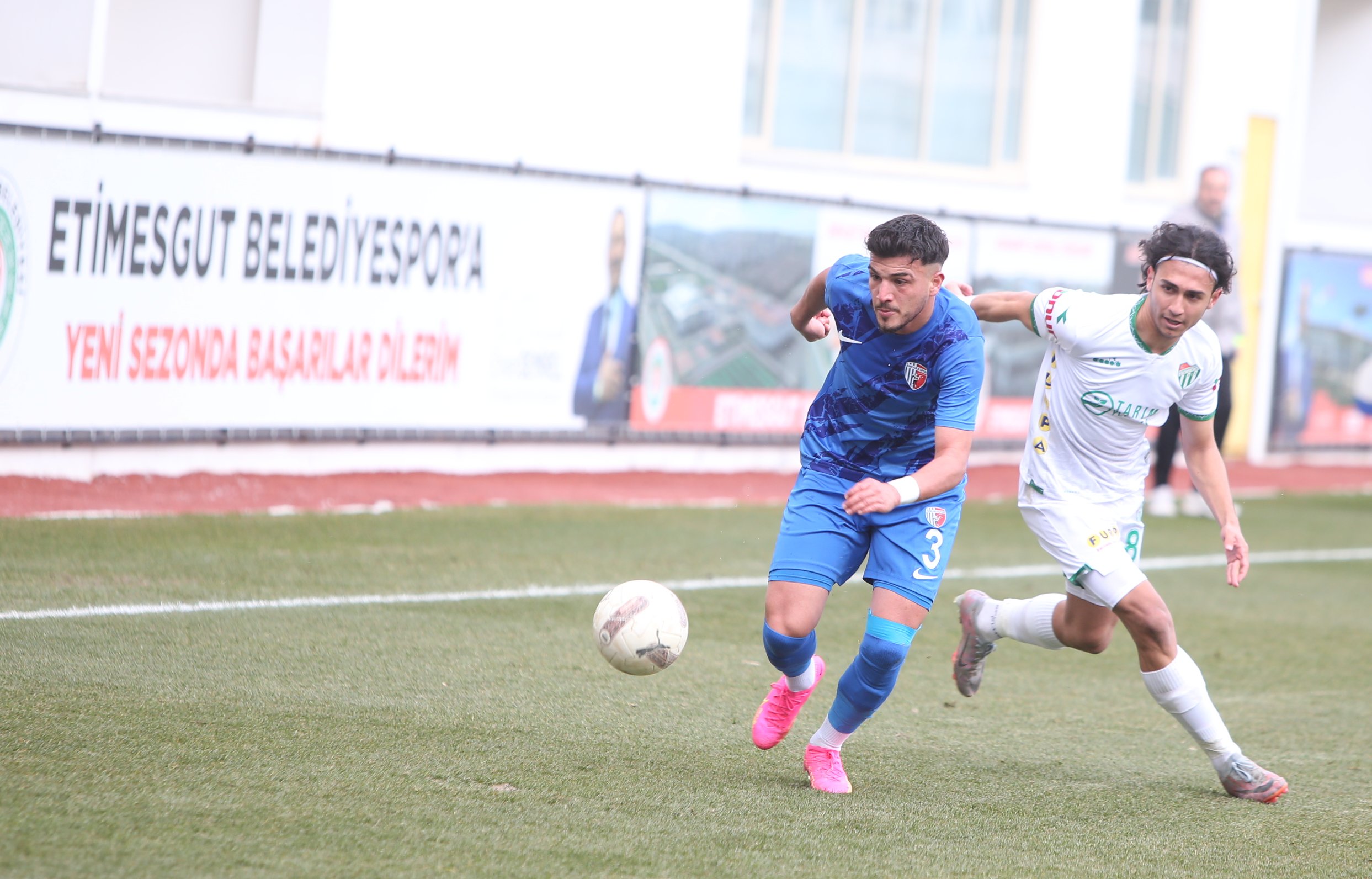 Bursaspor’a bir darbe de Ankara’dan!