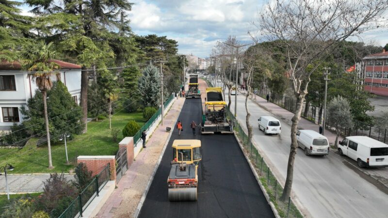 Bursa’nın bu caddesinin altı ve üstü silbaştan yenilendi! BUSKİ, Mustafakemalpaşa ilçelerinde altyapı sil baştan yenilenen Fevzipaşa Caddesi’nin tamamının