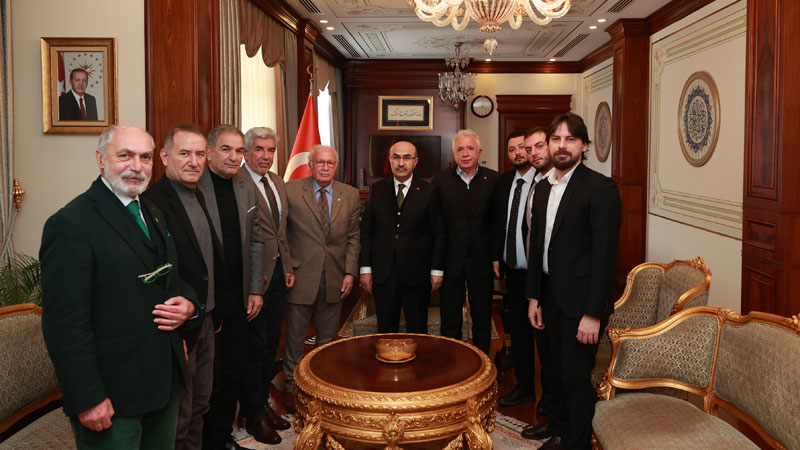 Bursaspor yönetiminden Vali Demirtaş’a ziyaret!