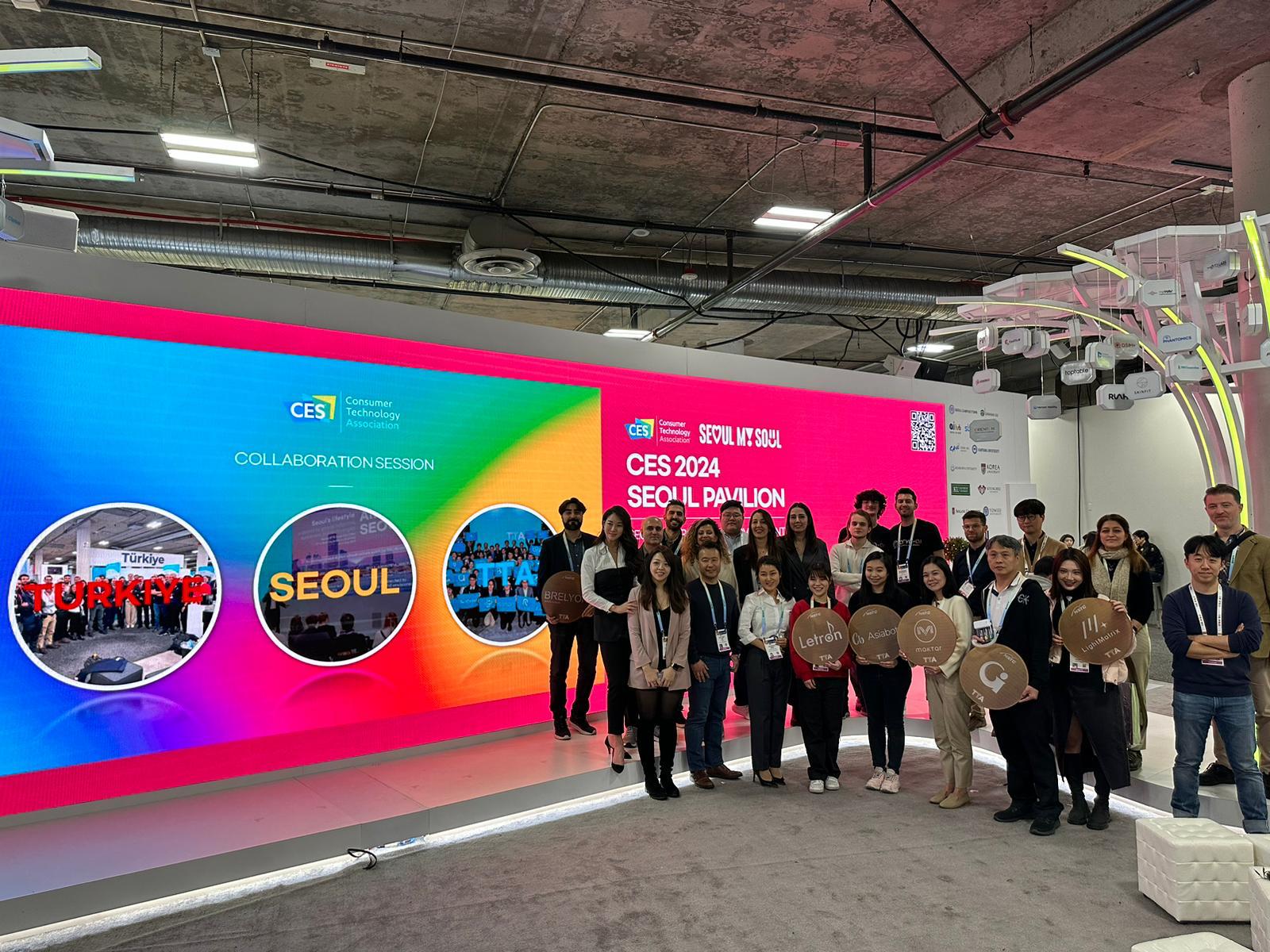 Türk teknoloji girişimcileri, yenilikçi teknolojilerini CES’te sergiledi