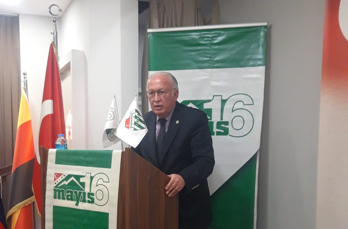 Bursaspor Başkan Adayı Sinan Bür hedeflerini anlattı