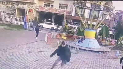 Kız kardeşinin sevgilisine lunaparta dehşeti yaşattı!